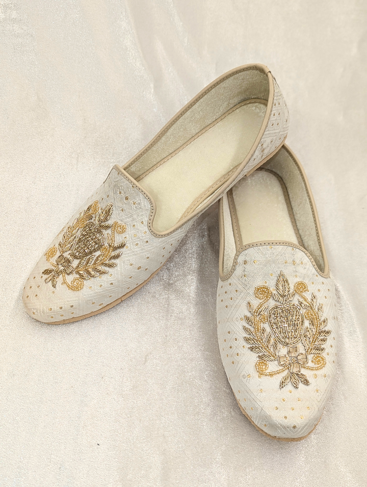 White Gold Men's Jutti