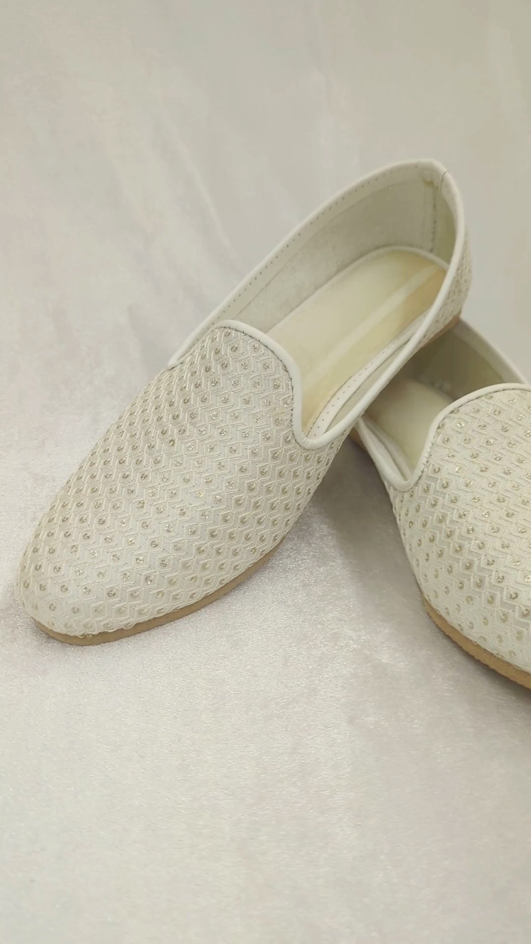 White Gold Men's Jutti
