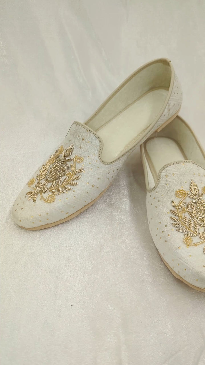 White Gold Men's Jutti