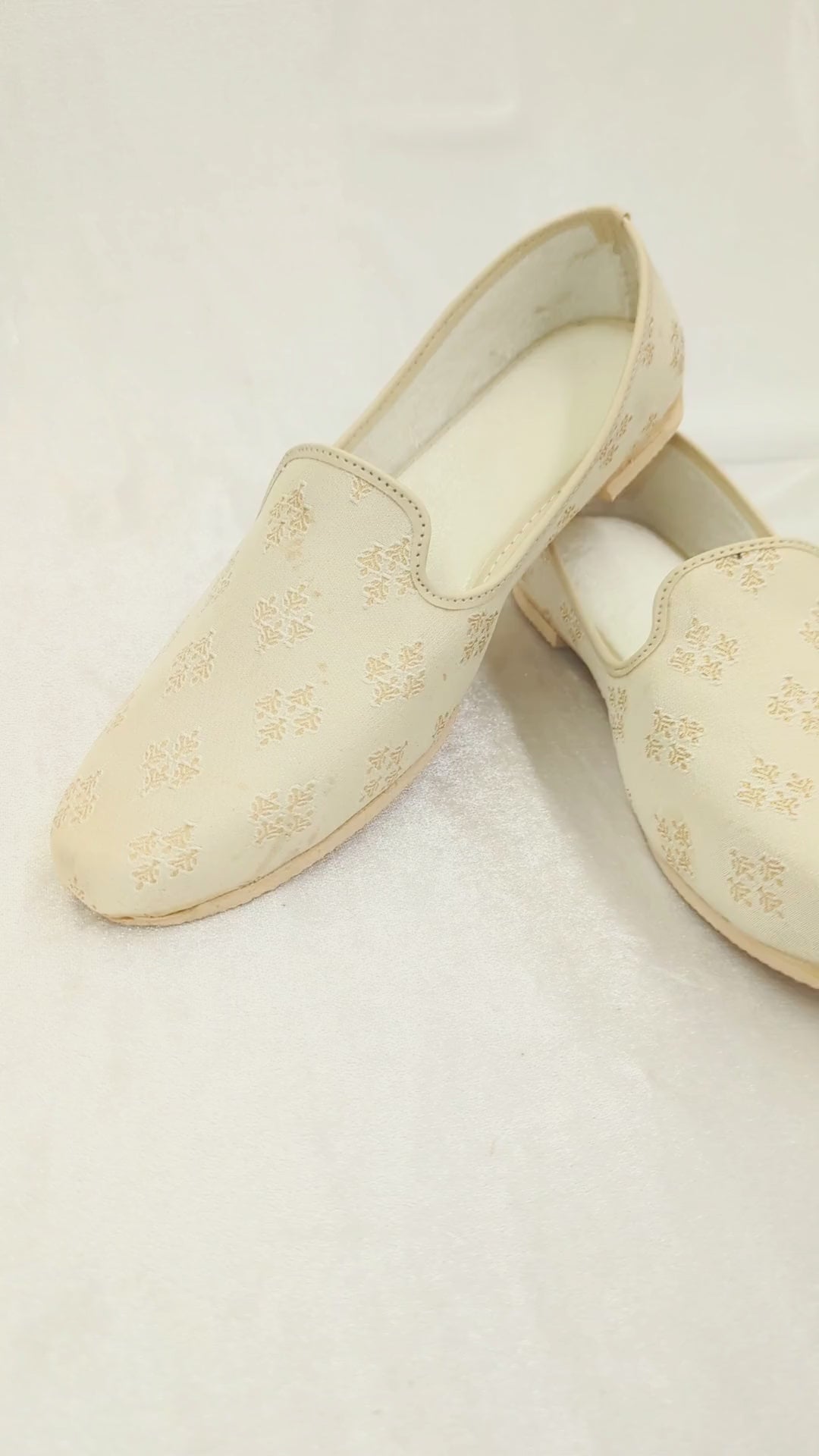 Cream Gold Men's Jutti