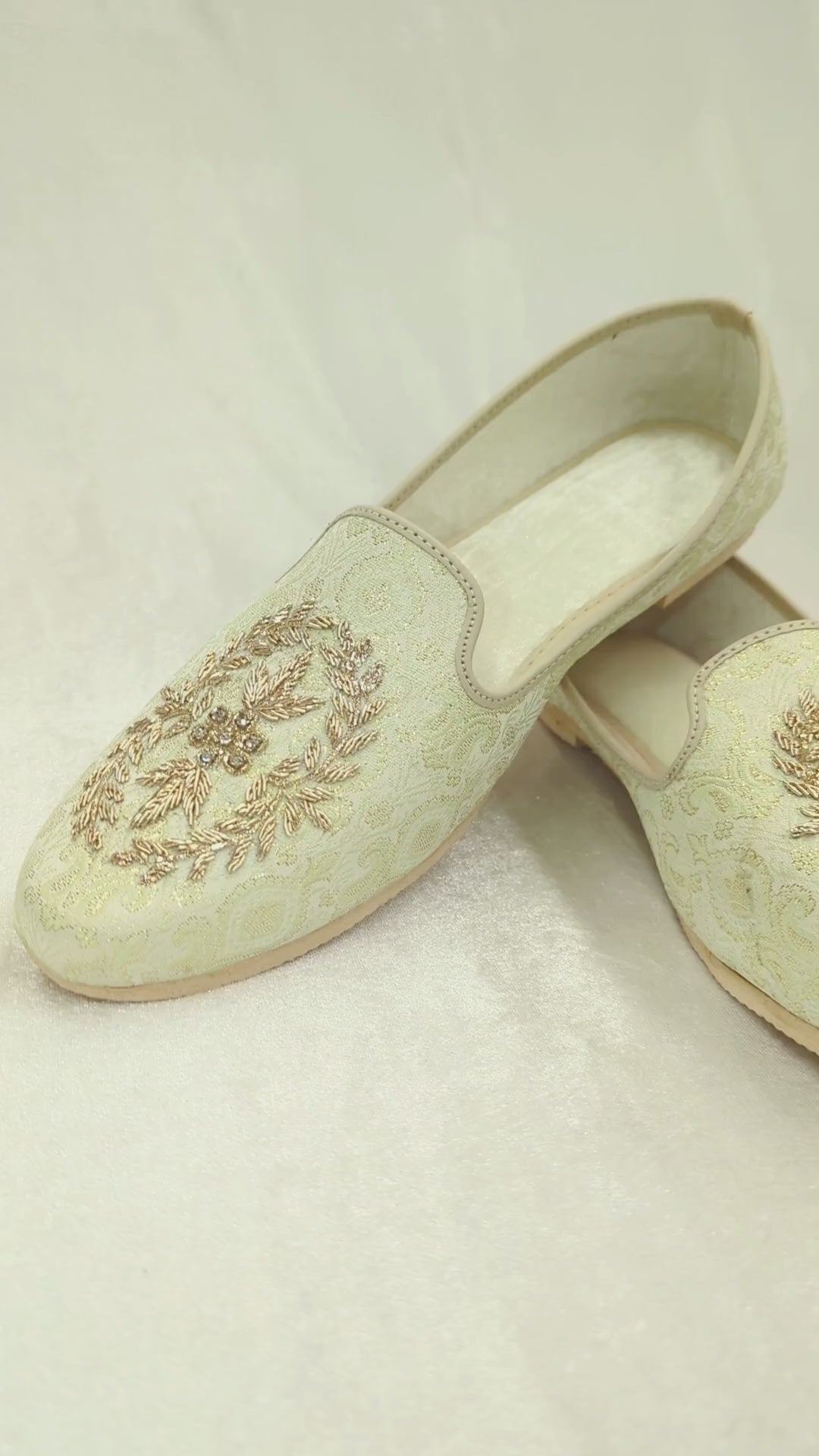 Mint Green Men's Jutti